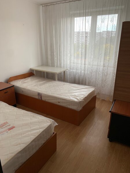 Drumul Taberei, Compozitorilor,